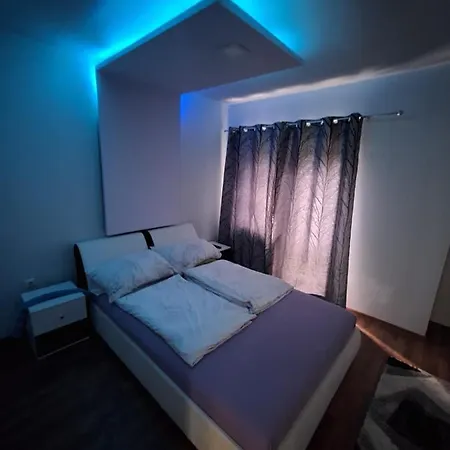 Lana Apartment