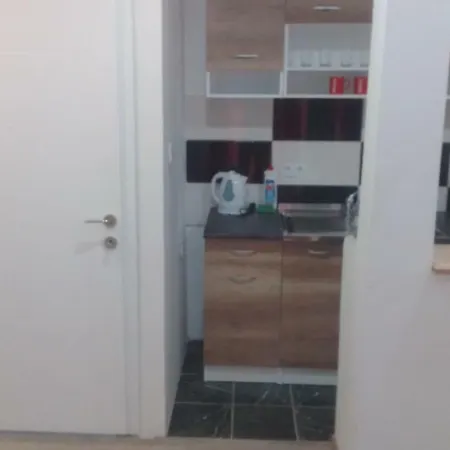 Lana Apartment *
