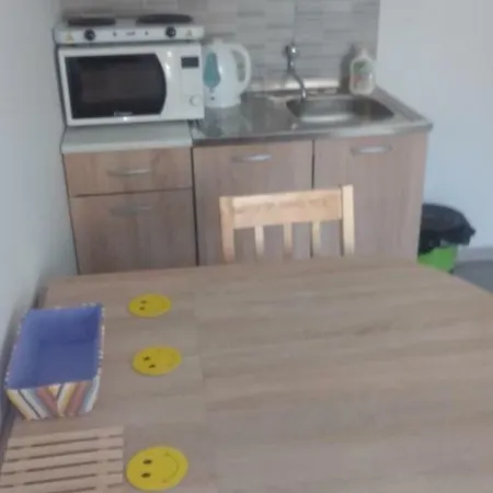Lana Apartment *