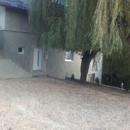 Lana Apartment